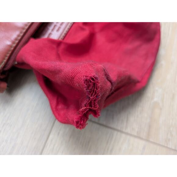 Relic Faux Leather Crossbody Bag Red Small Zip Top Adjustable Strap Minimalist - Picture 11 of 13